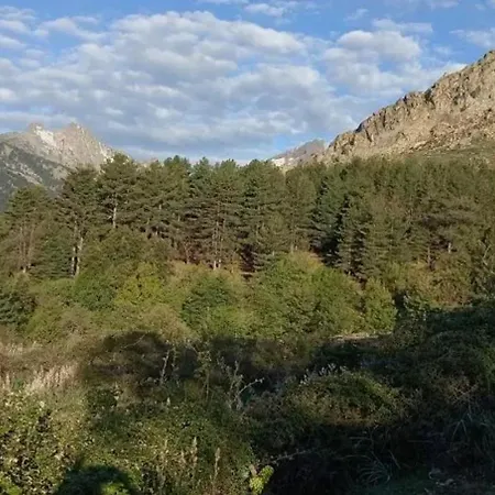 Hébergement de vacances Charmante Maison Avec Vue Sur La Montagne à Albertacce